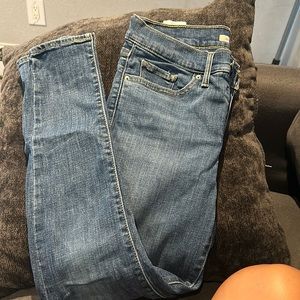 311 shaping skinny 28 levis Jeans